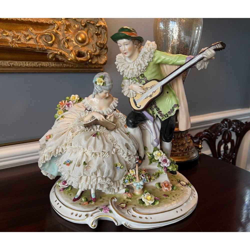 Unterweissbach German‎ Porcelain Dresden Lace Large Figurine Couple 12"